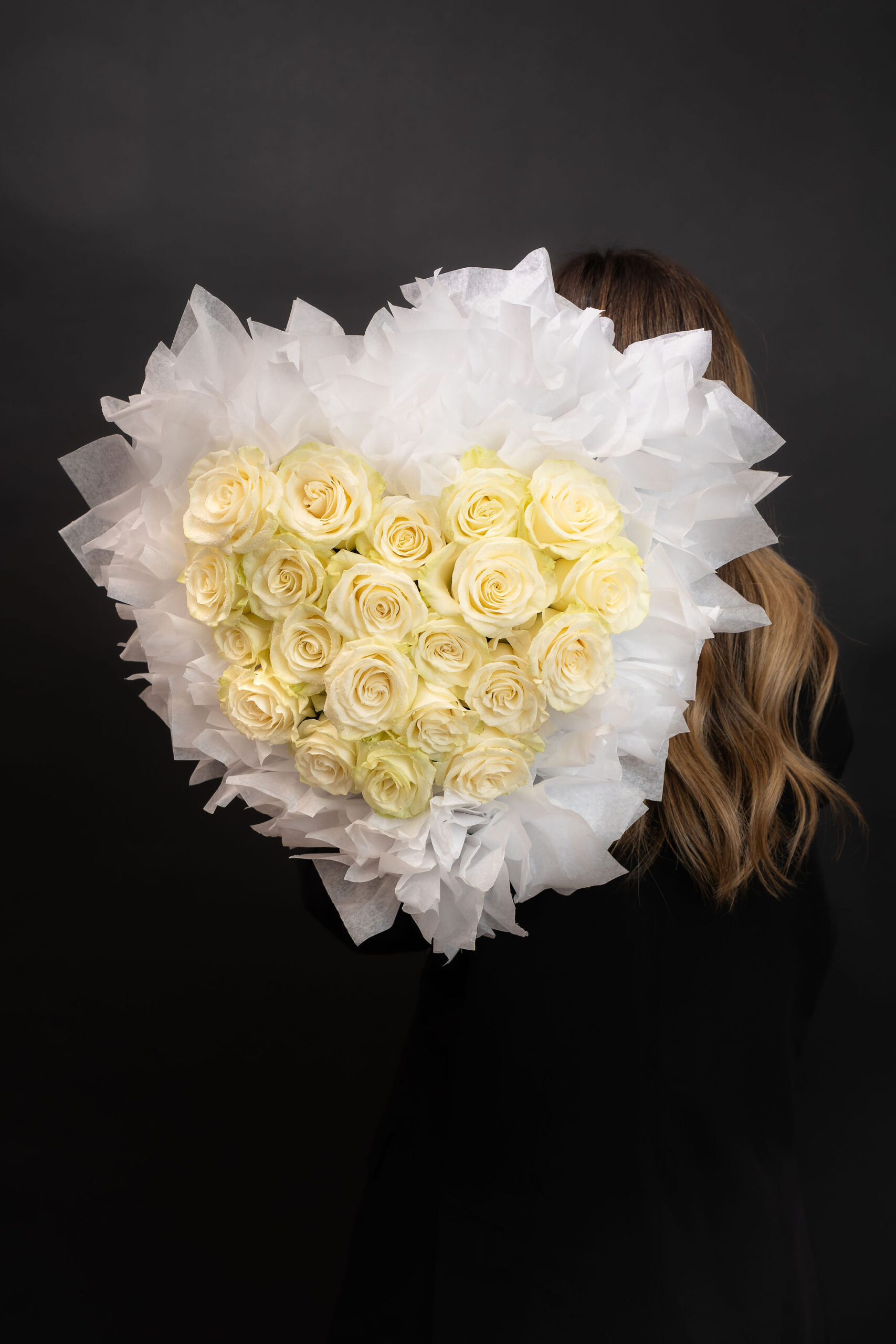 BUCHET WHITE HEART 2