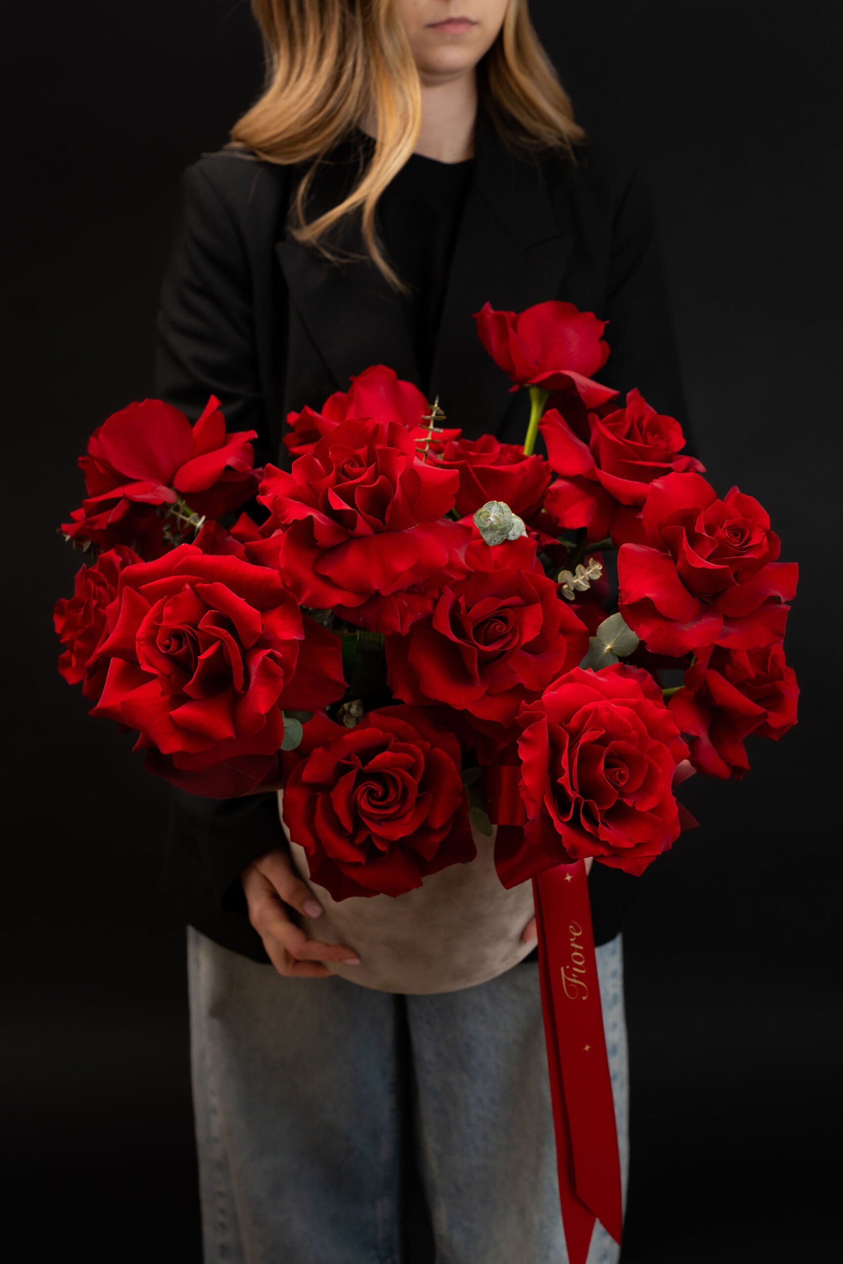 ARANJAMENT FLEXED RED ROSES 4