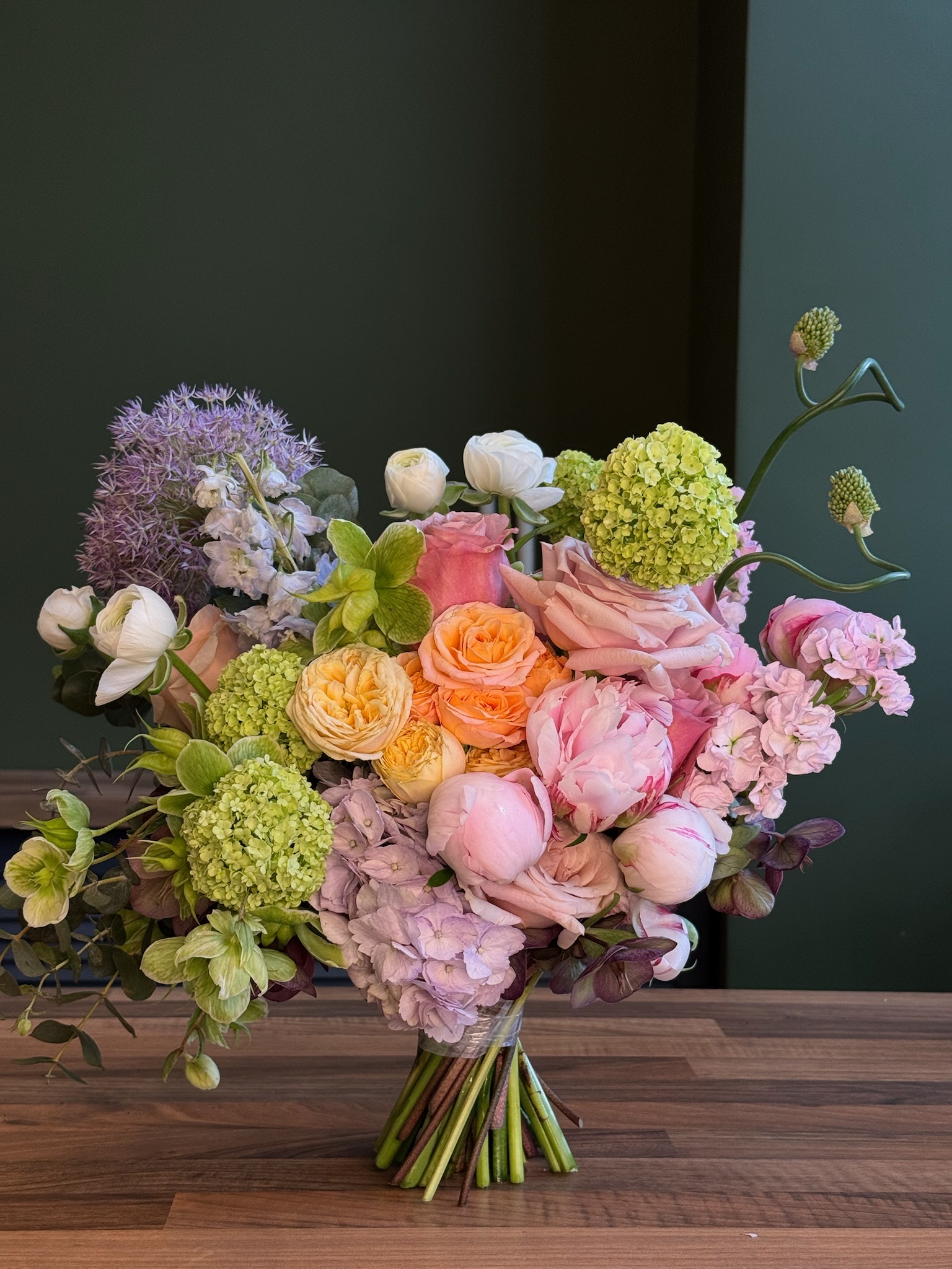 BUCHET ENCHANTED
