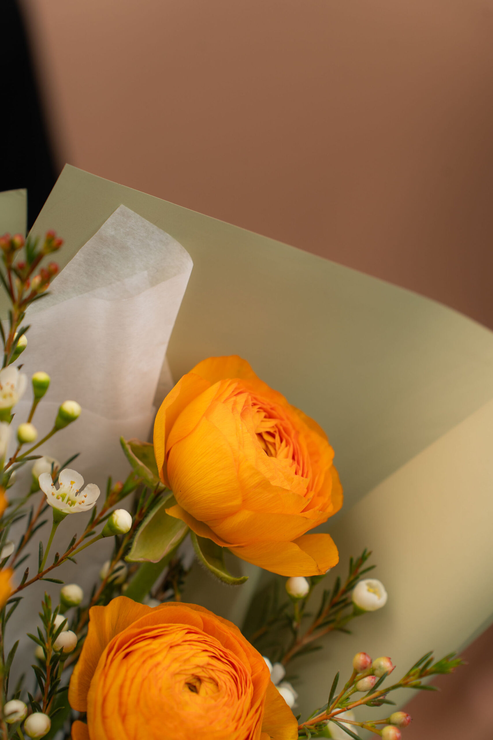 BUCHET SUNRISE RANNUNCULUS5